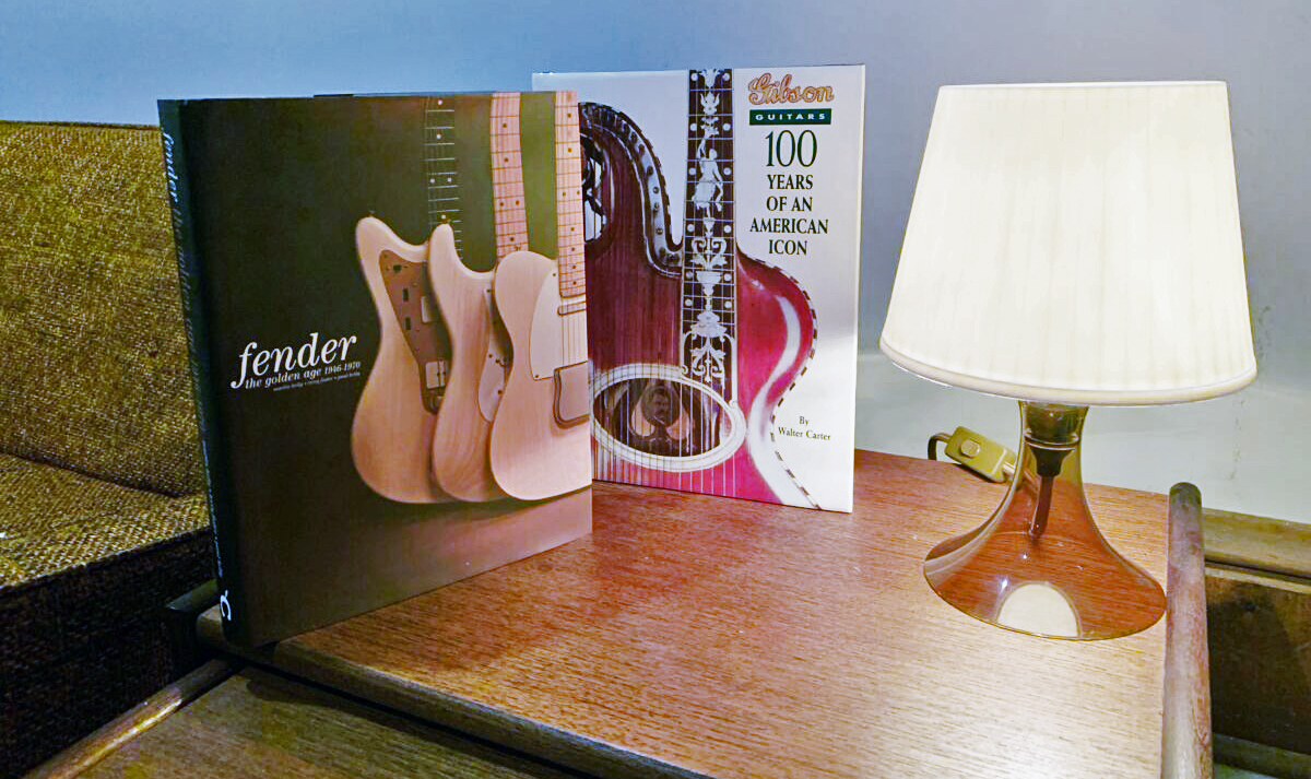 Fender & Gibson History Books