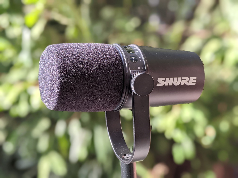 Review: Shure MV7 XLR/USB Hybrid Microphone - zZounds Music Blog