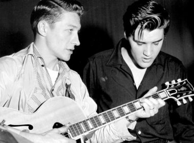 Scotty Moore, Elvis' first guitarist, dead at 84