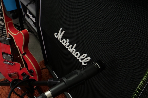 SM57 on Marshall cabinet