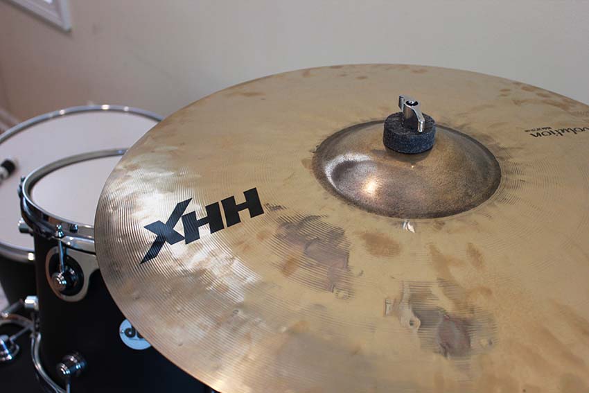 Cleaning store drum cymbals