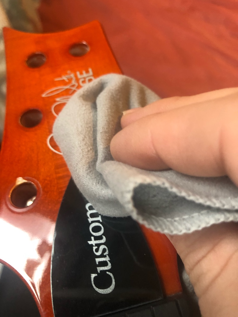 PRS SE Locking Tuners - Cleaning the Headstock