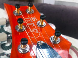 How to install PRS SE locking tuners