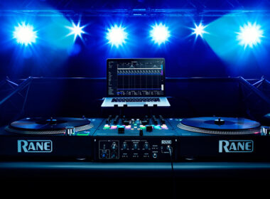SoundSwitch and Virtual DJ