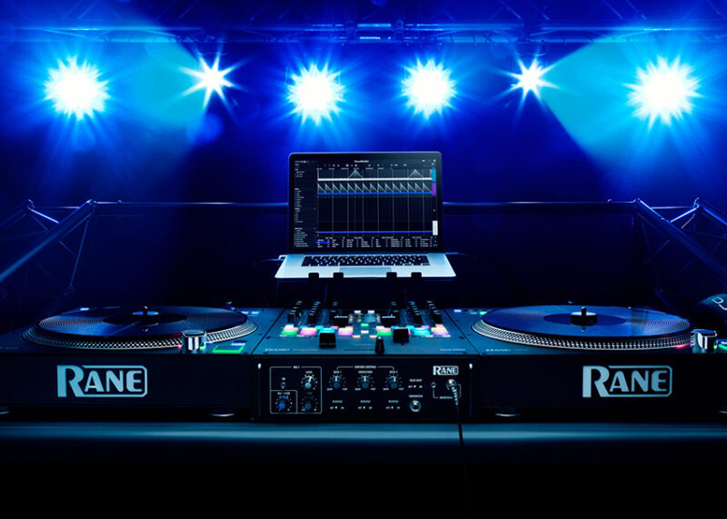 SoundSwitch and Virtual DJ