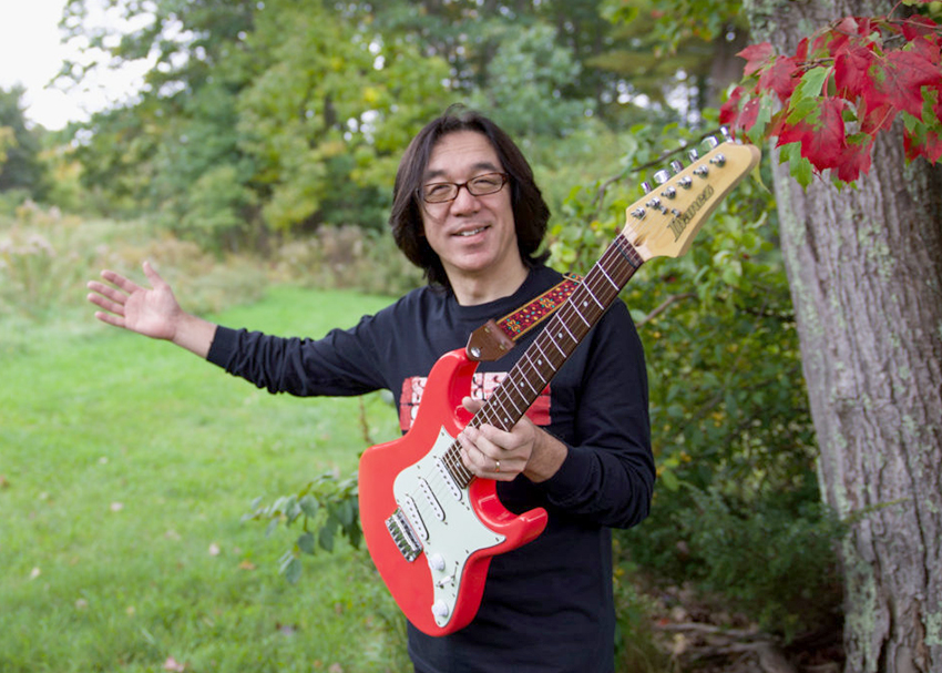Tomo Fujita Shares Guitar Wisdom