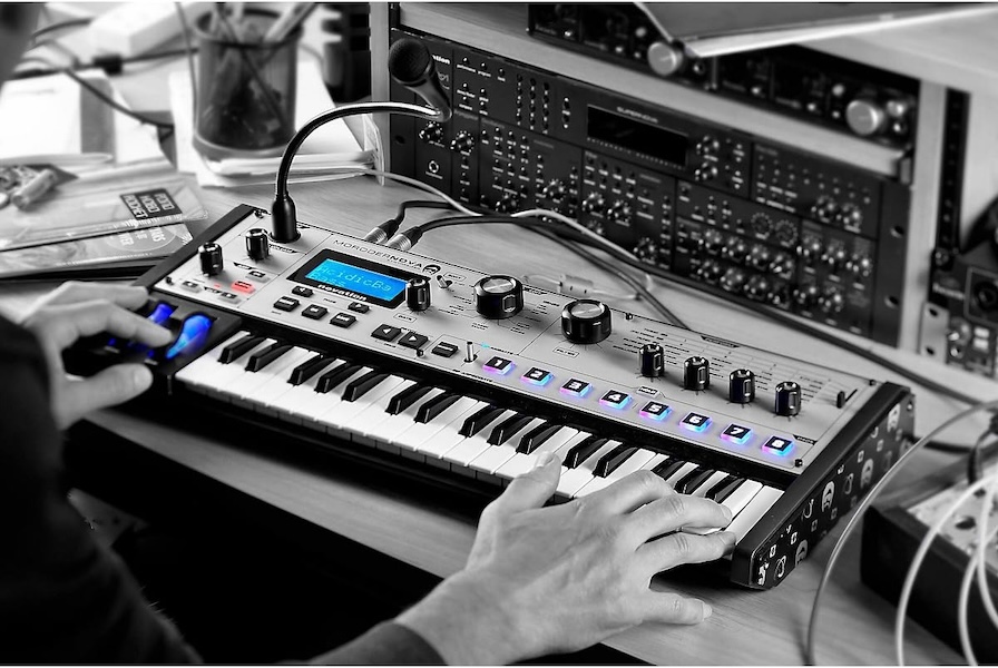 Novation MiniNova