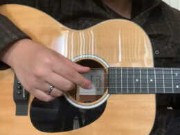 A Beginner’s Guide To Fingerpicking